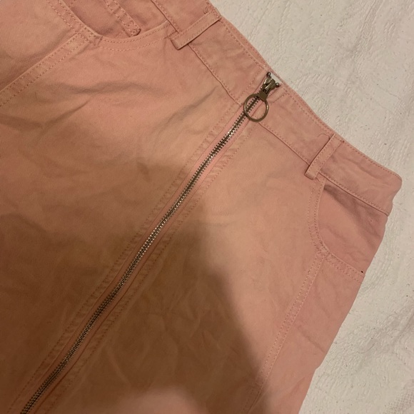 Pale Pink Zip-Up Skirt - Picture 2 of 5